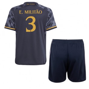 Real Madrid Eder Militao #3 Bortaställ Barn 2023-24 Kortärmad (+ Korta byxor)